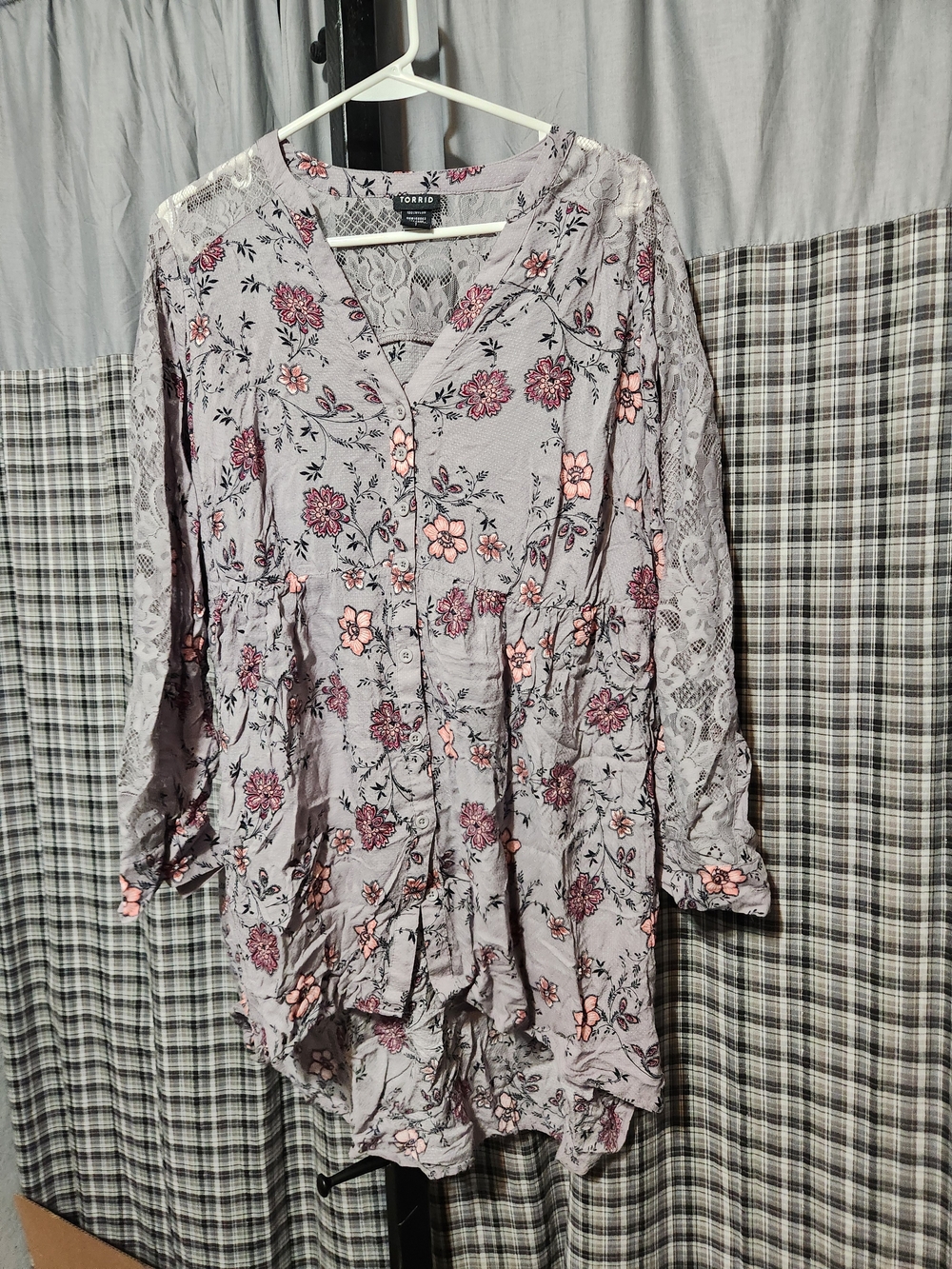 Torrid Lavender Floral Button-Front Peplum Top
